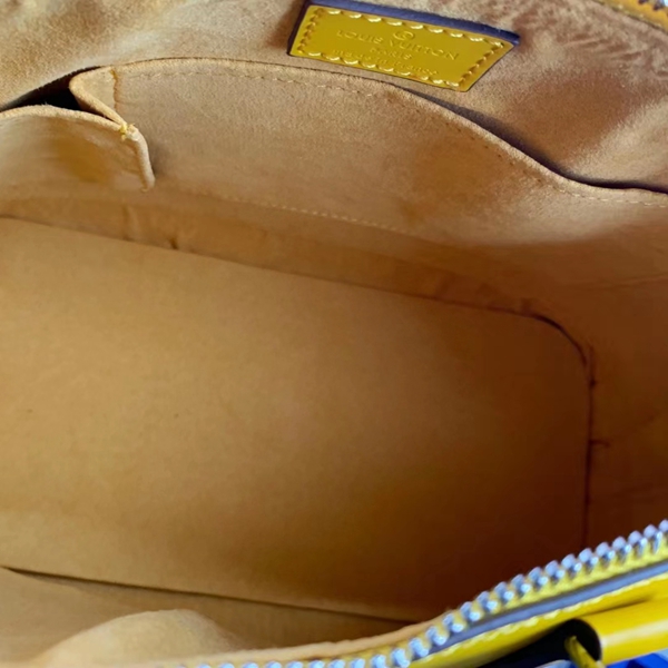 ルイヴィトンバッグ着用イメージ